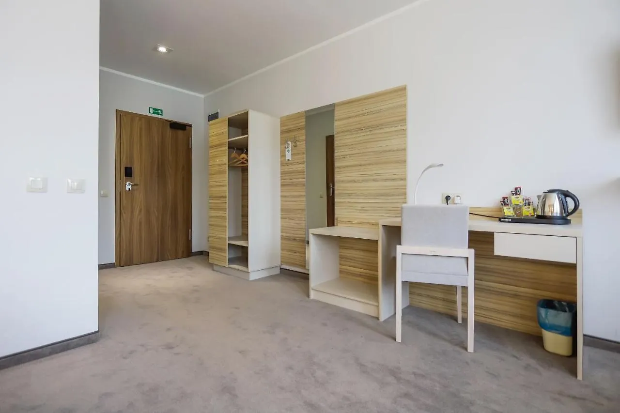 **  Poznan West Hotel - Airport Polen